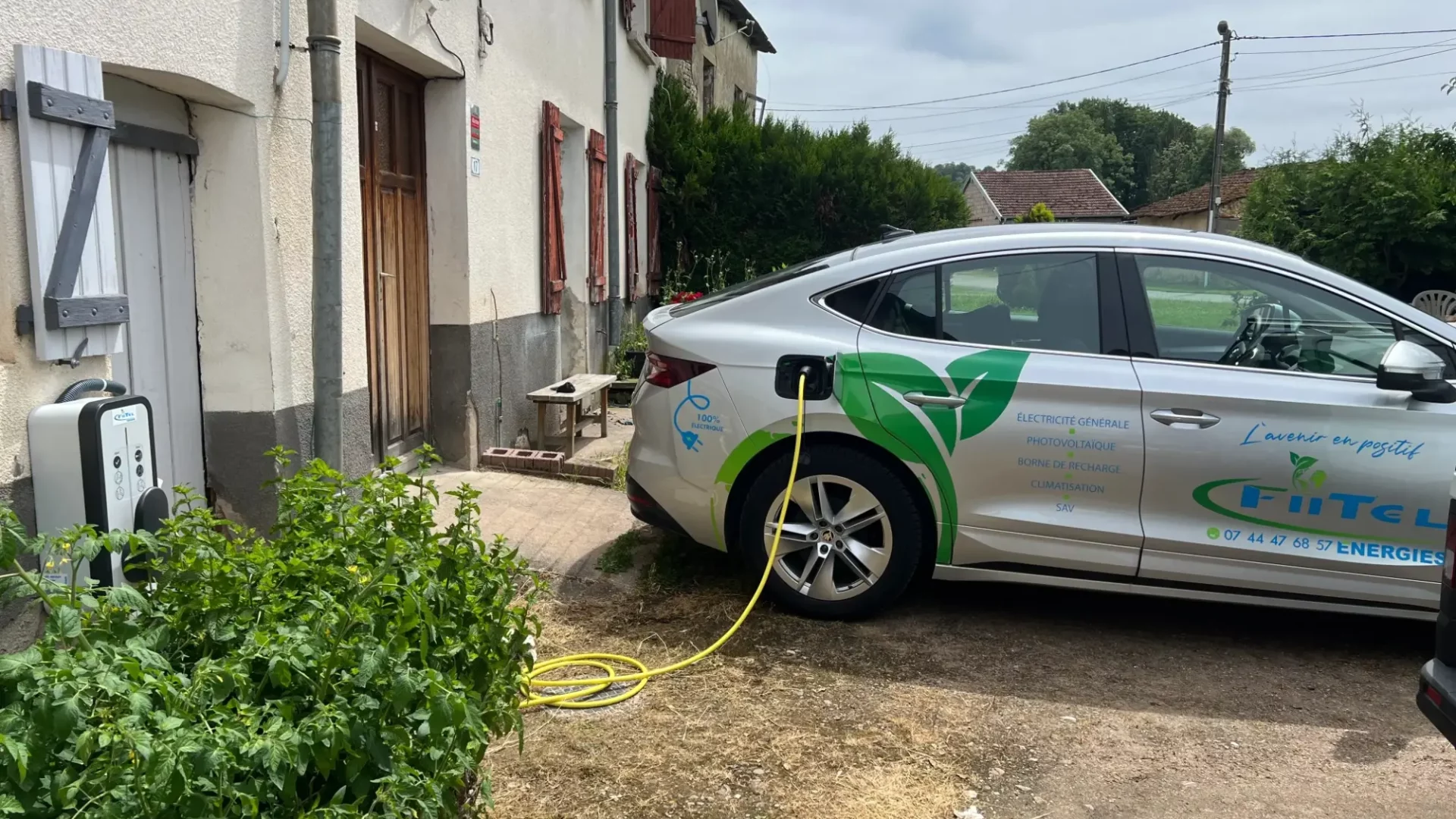 installation d'une borne de recharge hager de 7,4 kw chez un particulier à derbamont, dans les vosges. (4)